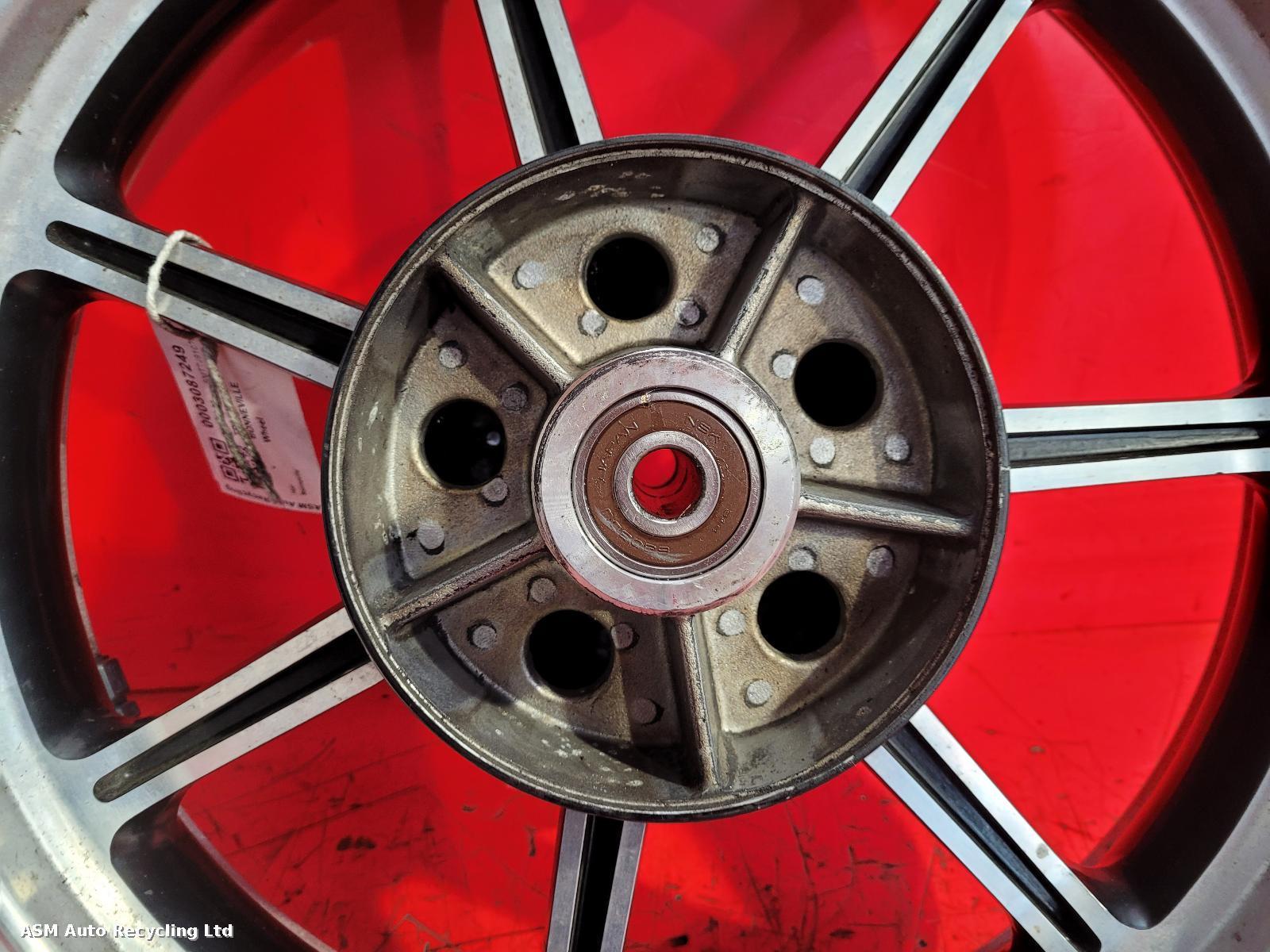 View Auto part Wheel Triumph Bonneville 2013