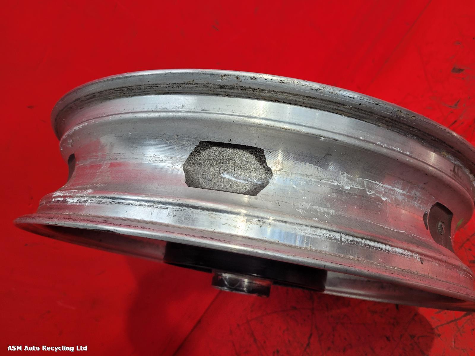 View Auto part Wheel Triumph Bonneville 2013