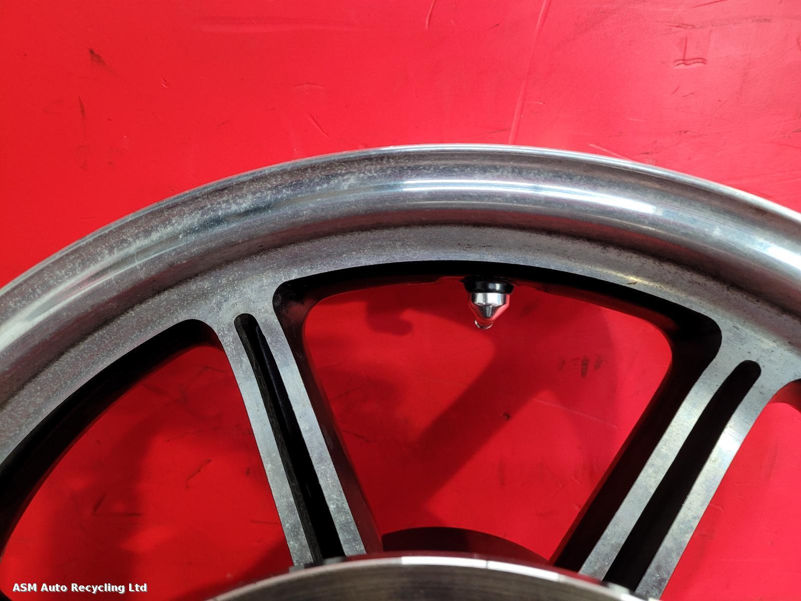View Auto part Wheel Triumph Bonneville 2013