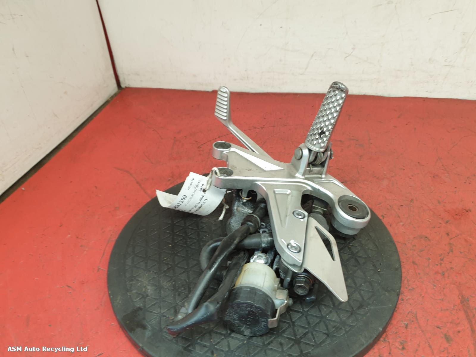 View Auto part Right Footrest Honda Cbr 1000 Fireblade Rr   2010