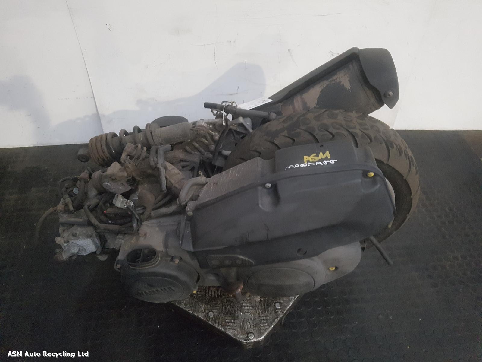 View Auto part Engine Yamaha Majesty S 2015