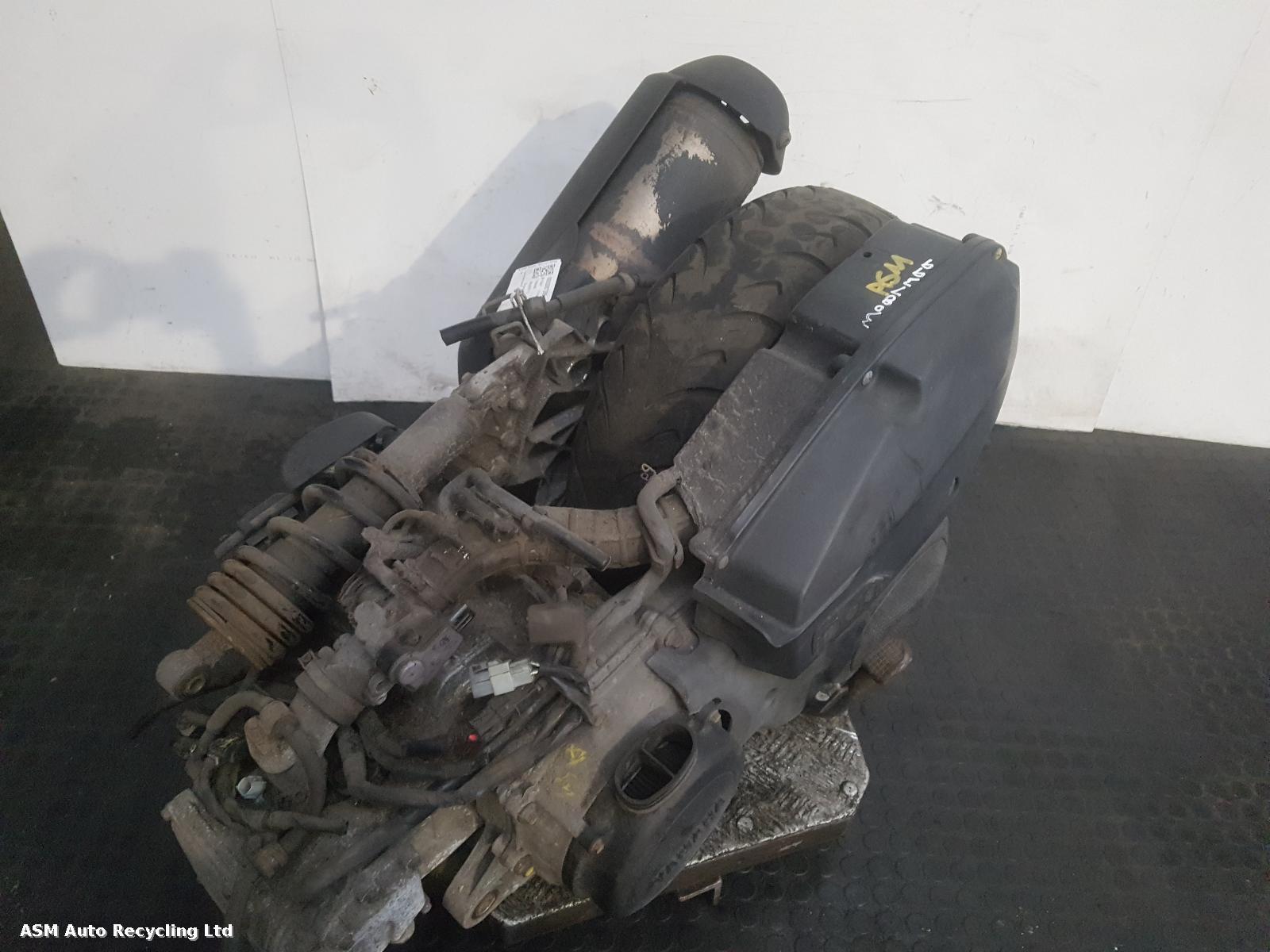 View Auto part Engine Yamaha Majesty S 2015