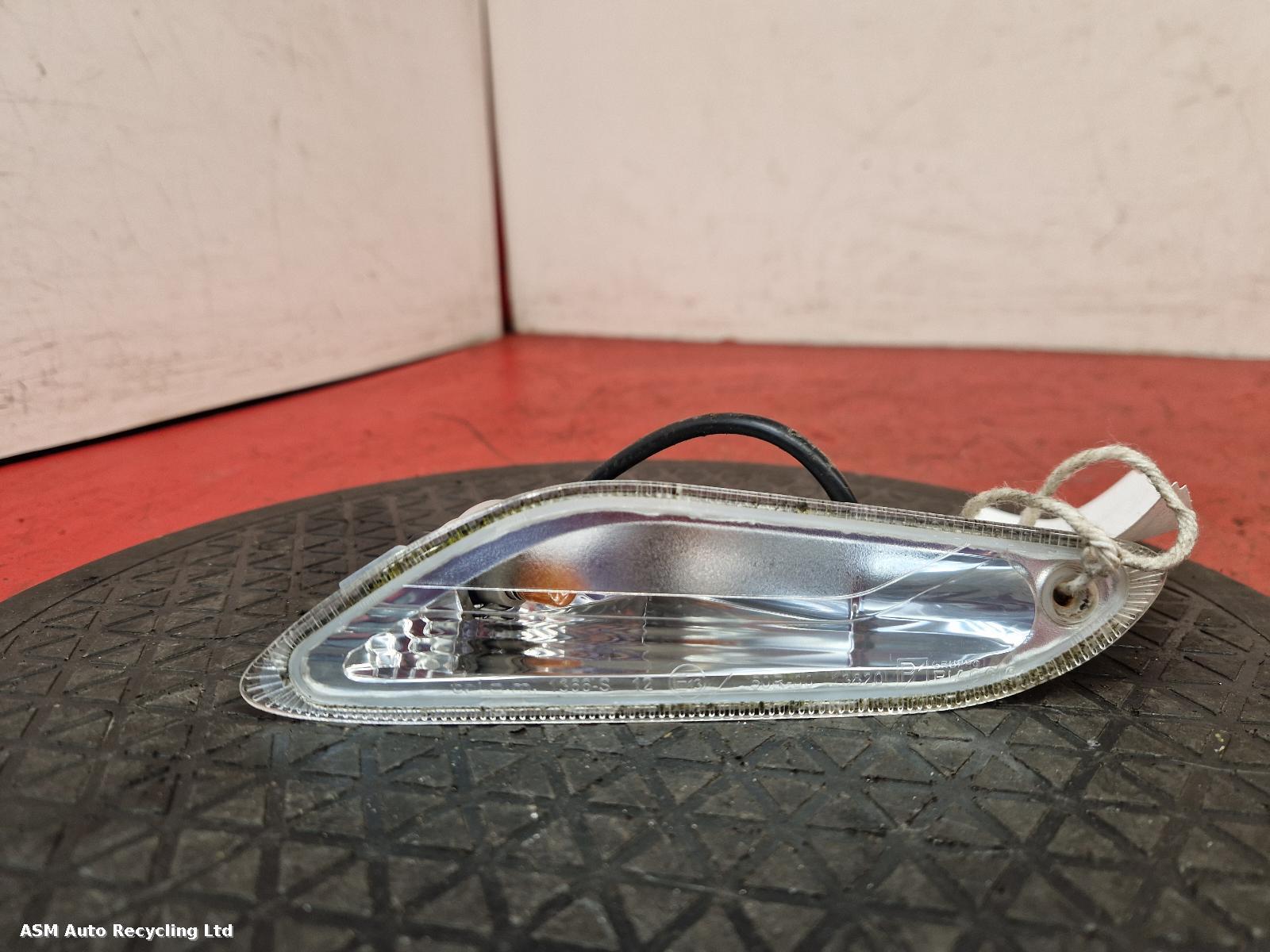 View Auto part L Repeater Lamp Vespa Primavera 2023