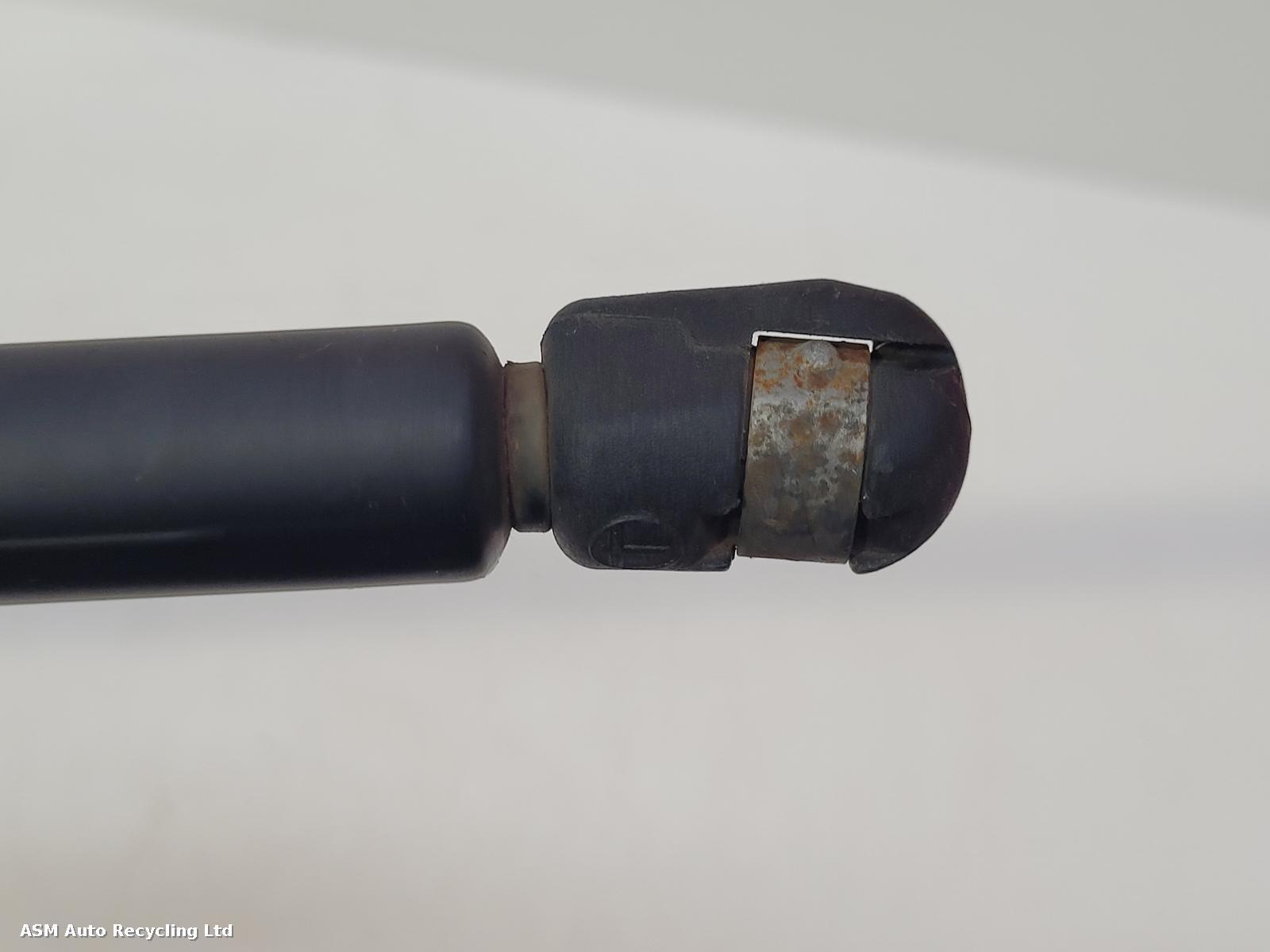 View Auto part Hatch Strut/Shock Mini (bmw) Mini 2003
