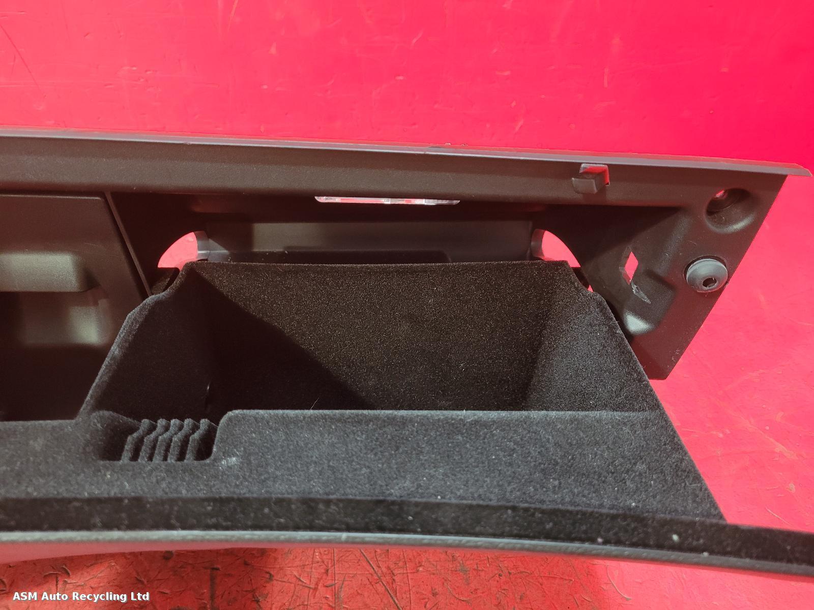 View Auto part Glove Box Vauxhall Zafira 2014