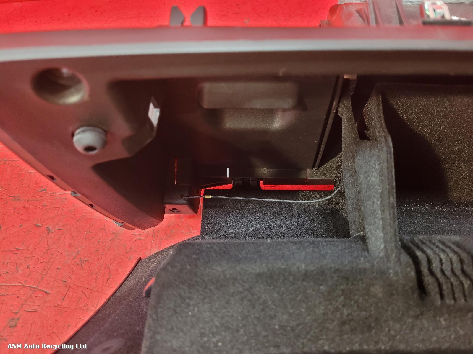 View Auto part Glove Box Vauxhall Zafira 2014