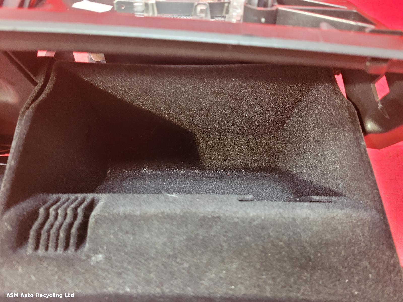 View Auto part Glove Box Vauxhall Zafira 2014