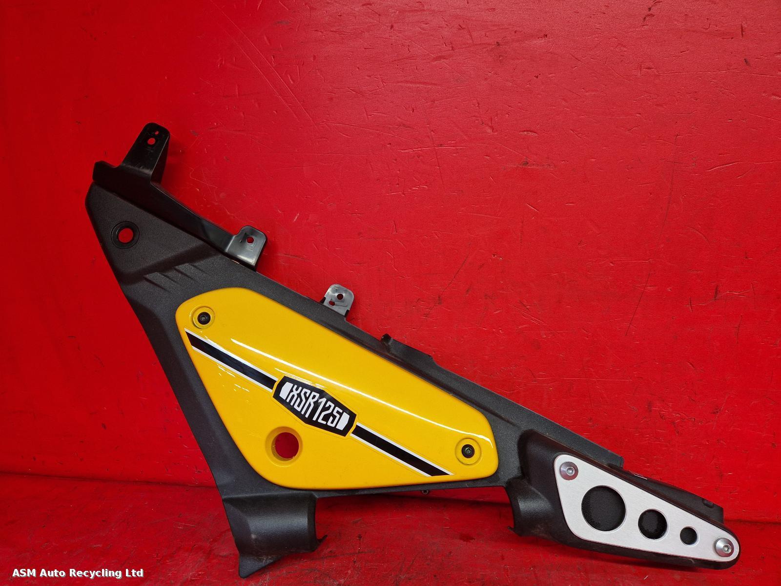 View Auto part Side Panel Left Yamaha Xsr125 2022