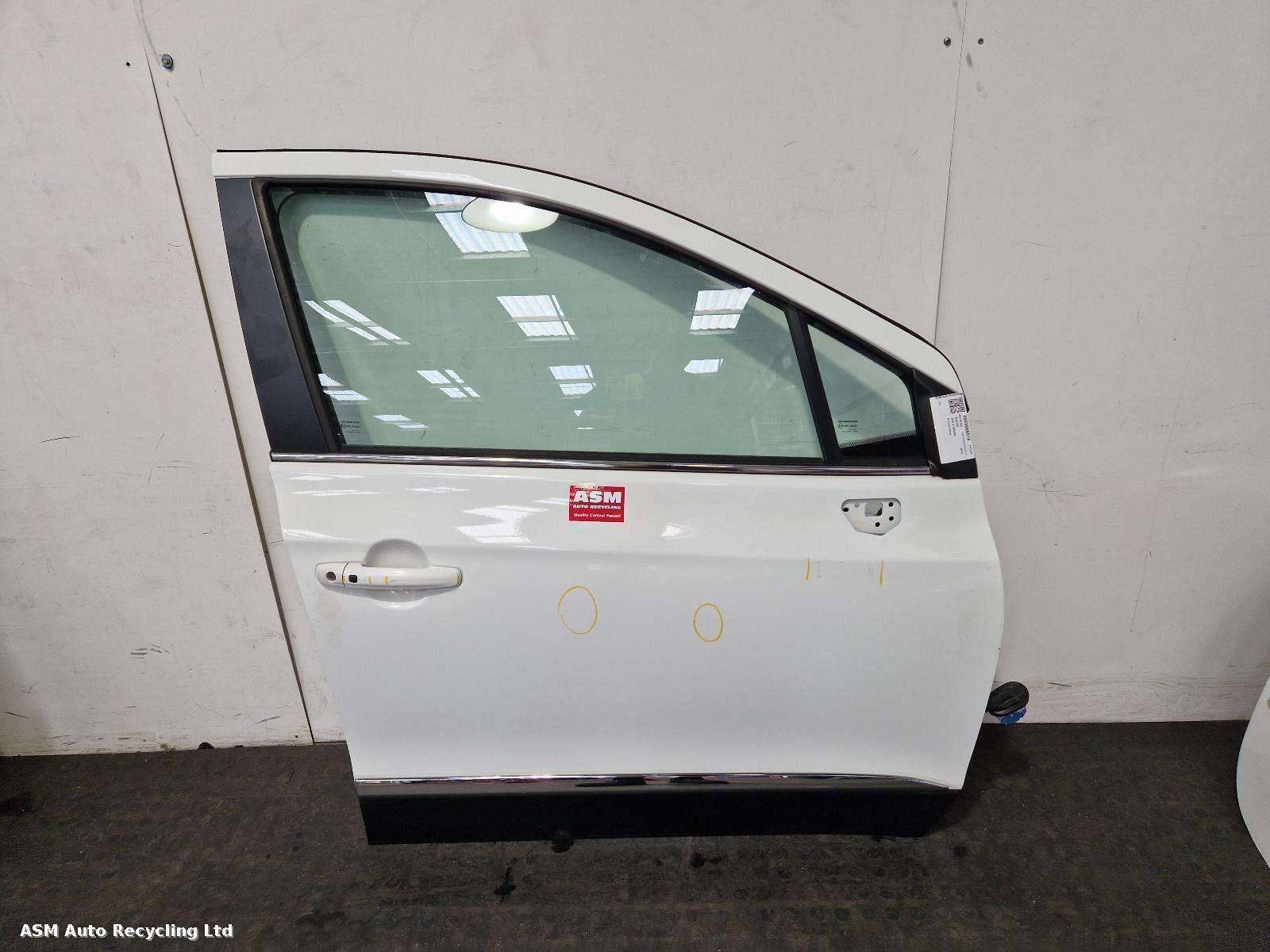 View Auto part R Front Door Suzuki Sx4 S Cross 2016