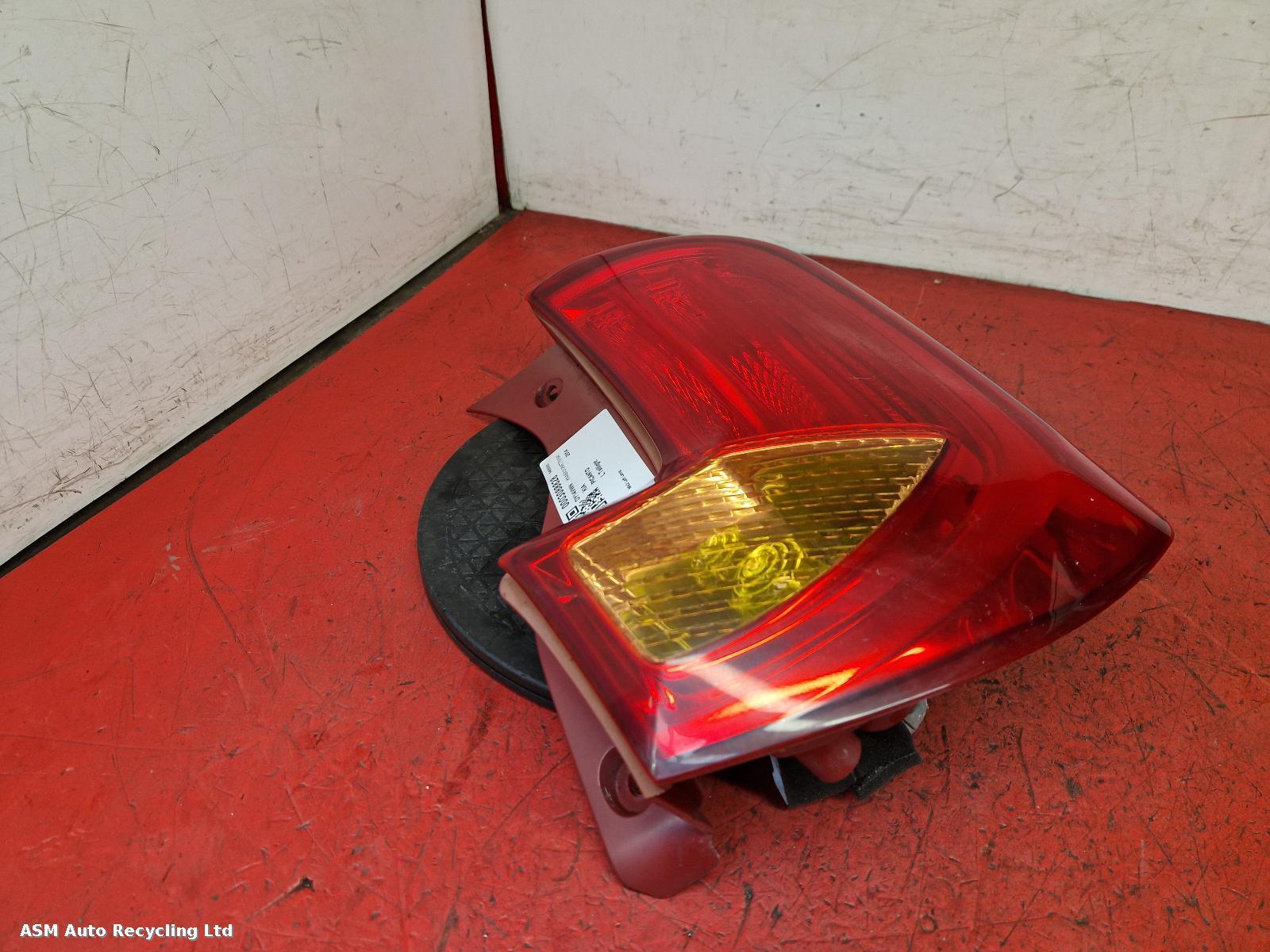 View Auto part L Taillight Kia Picanto 2014