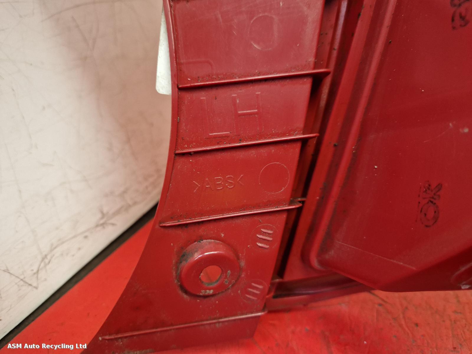 View Auto part L Taillight Kia Picanto 2014