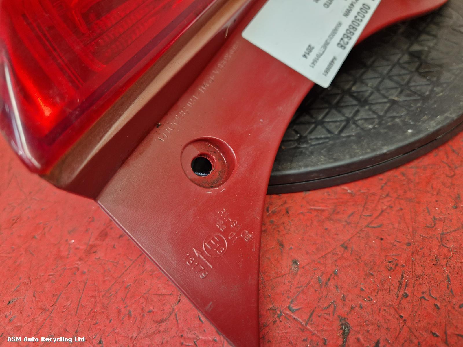 View Auto part L Taillight Kia Picanto 2014