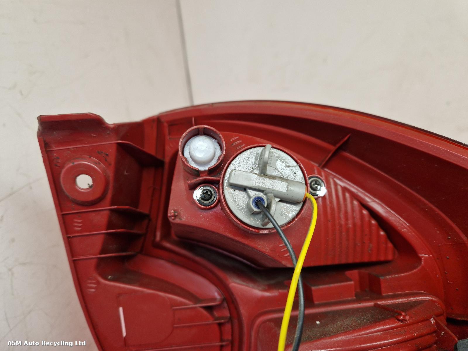 View Auto part L Taillight Kia Picanto 2014
