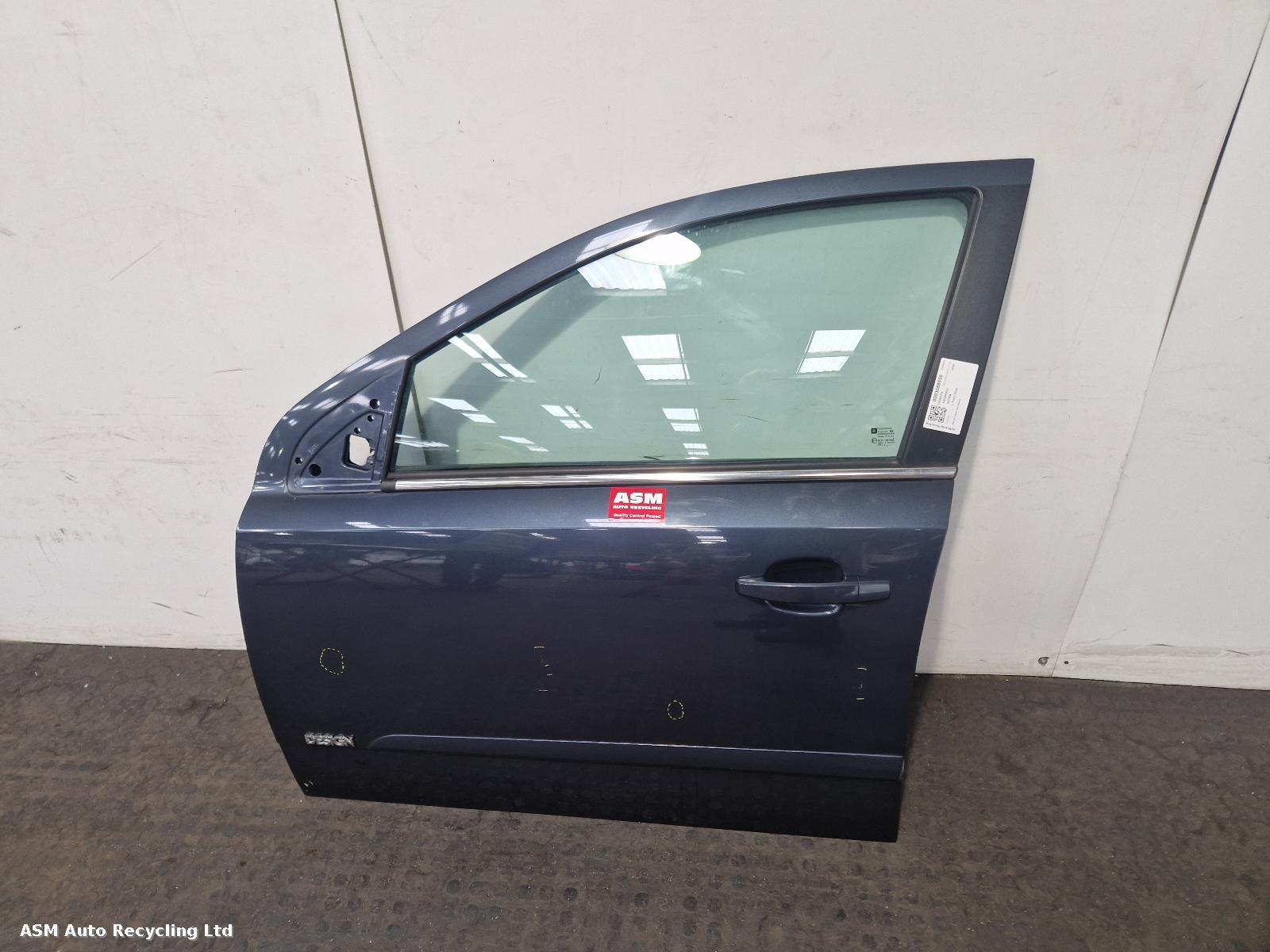 View Auto part L Front Door Vauxhall Astra 2009
