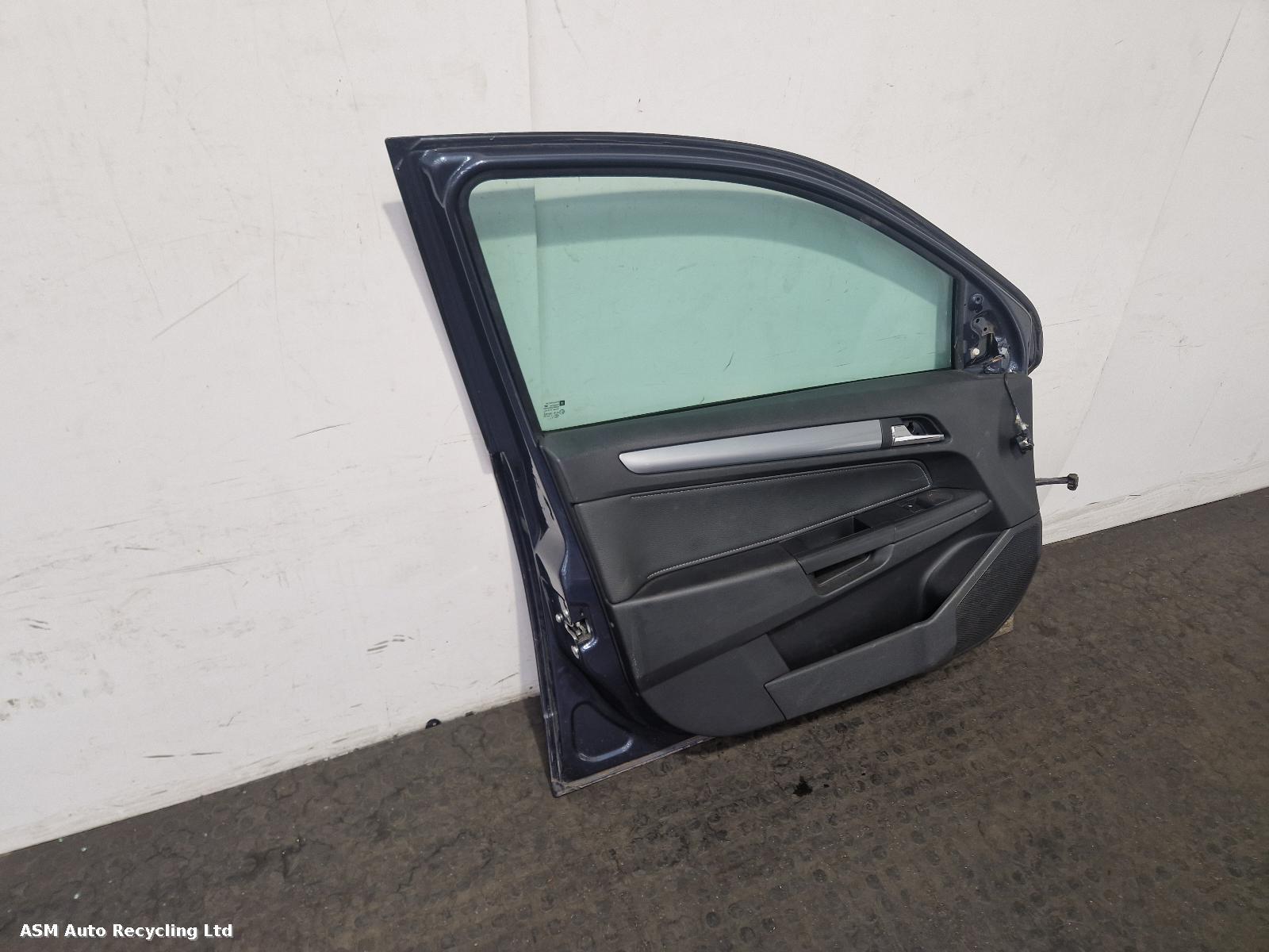 View Auto part L Front Door Vauxhall Astra 2009