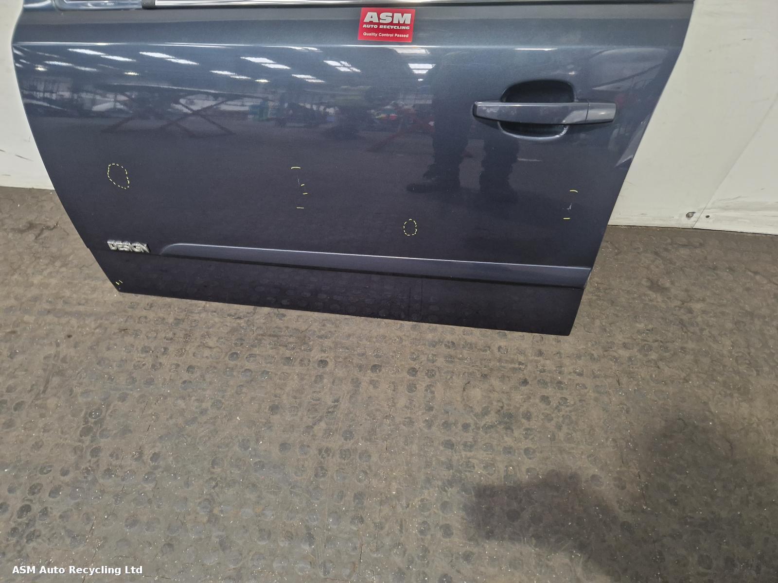 View Auto part L Front Door Vauxhall Astra 2009