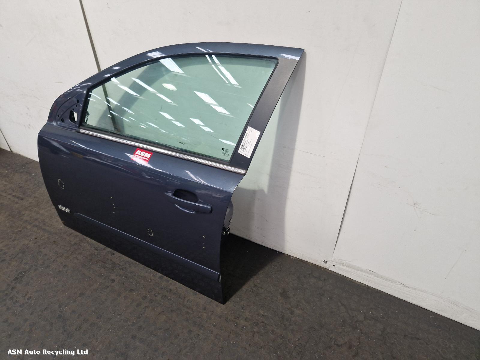 View Auto part L Front Door Vauxhall Astra 2009