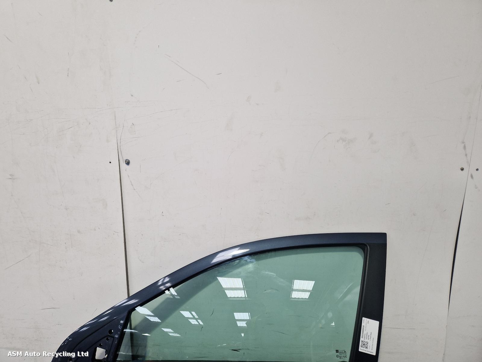 View Auto part L Front Door Vauxhall Astra 2009