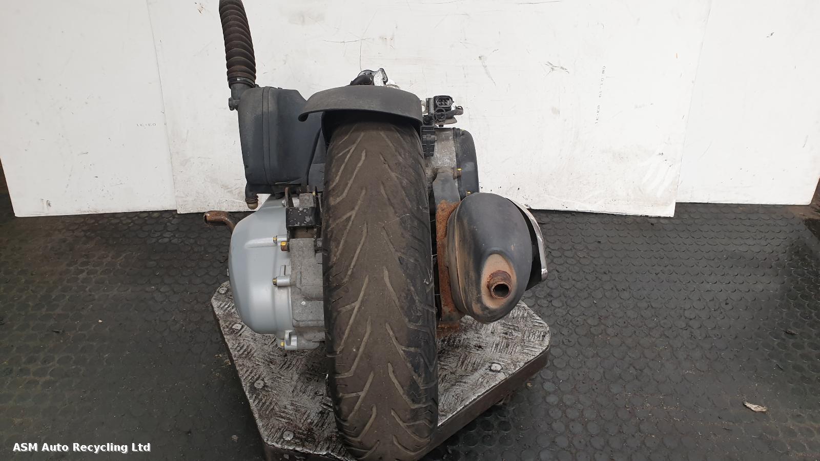 View Auto part Engine Vespa Primavera 2016