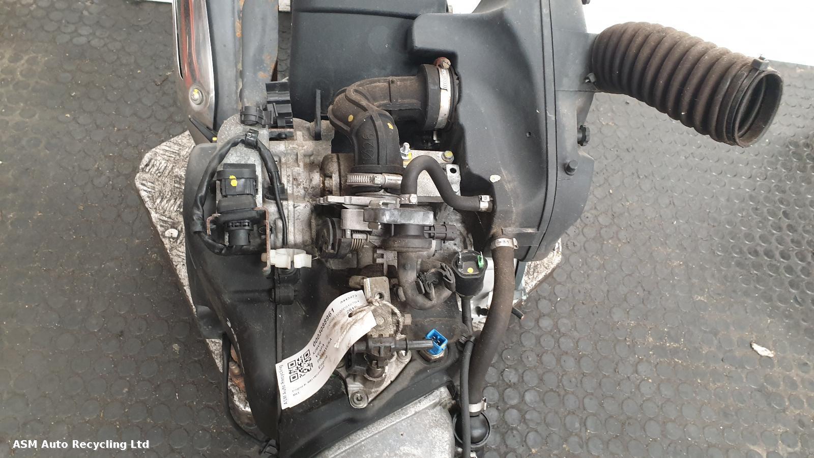 View Auto part Engine Vespa Primavera 2016