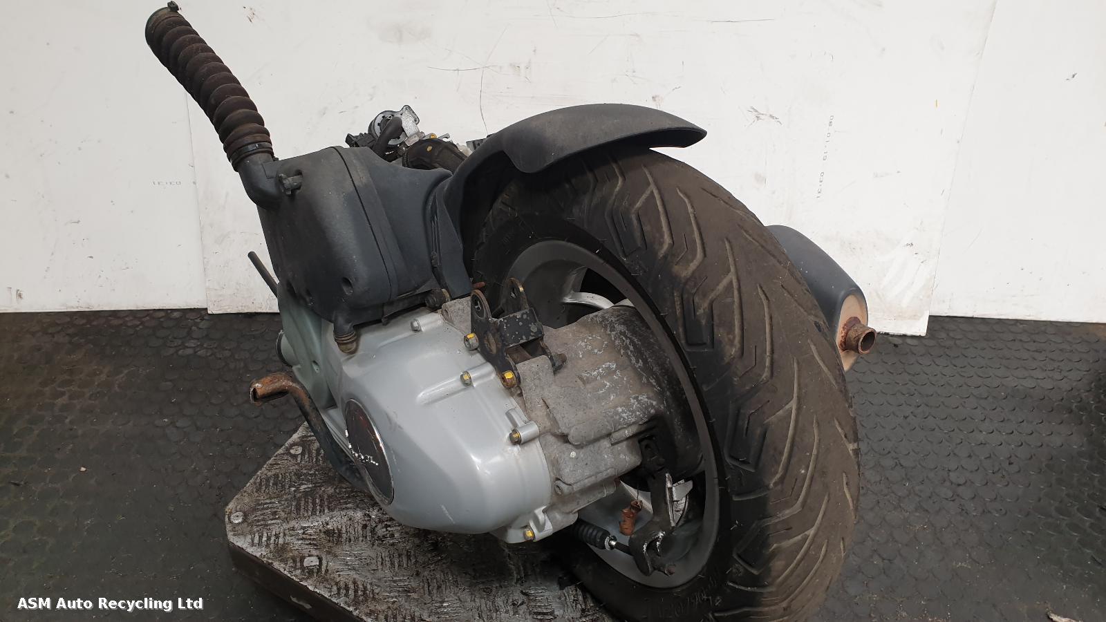View Auto part Engine Vespa Primavera 2016