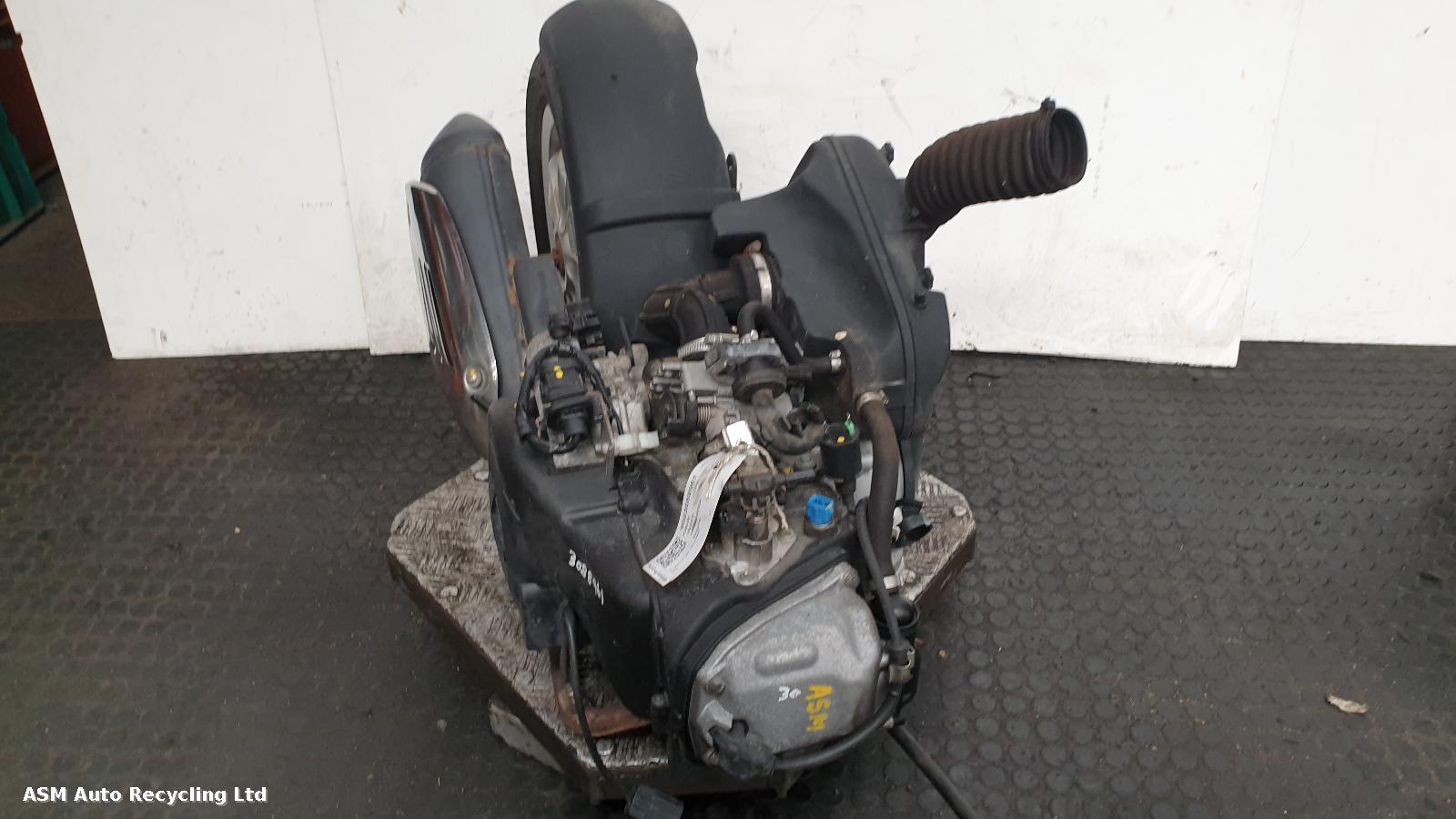 View Auto part Engine Vespa Primavera 2016