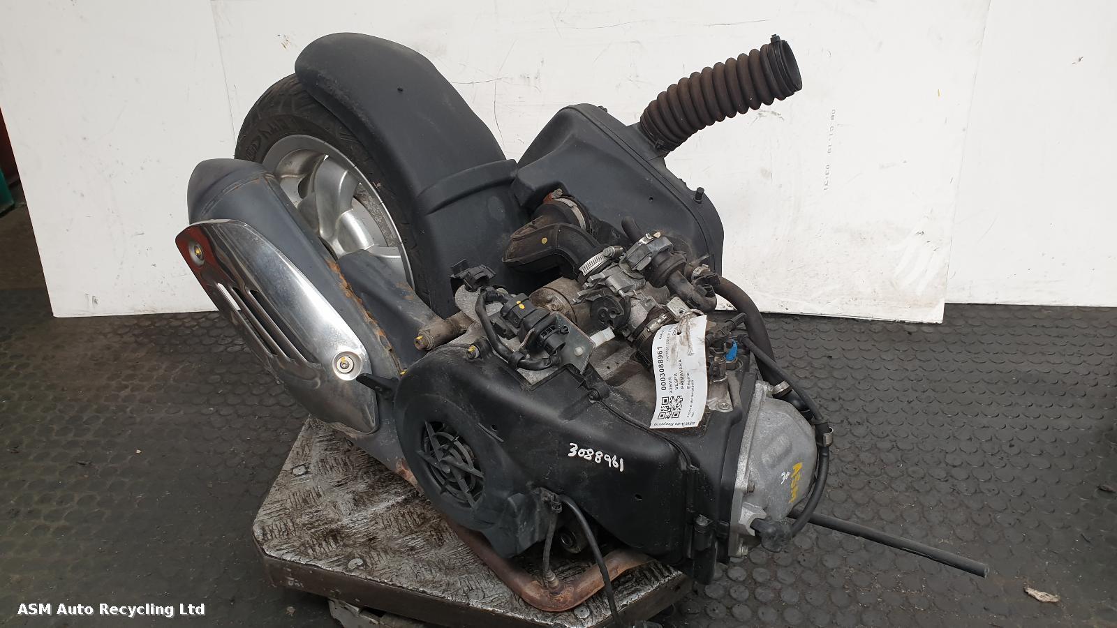 View Auto part Engine Vespa Primavera 2016