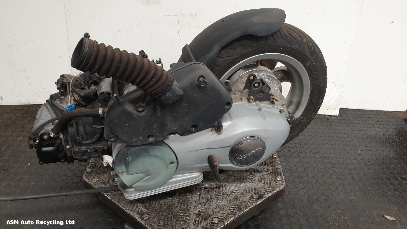View Auto part Engine Vespa Primavera 2016