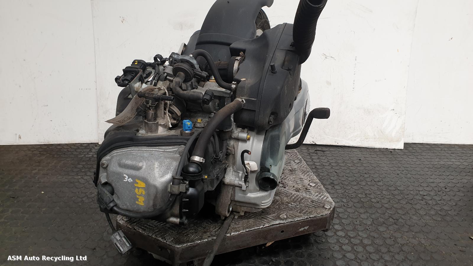 View Auto part Engine Vespa Primavera 2016