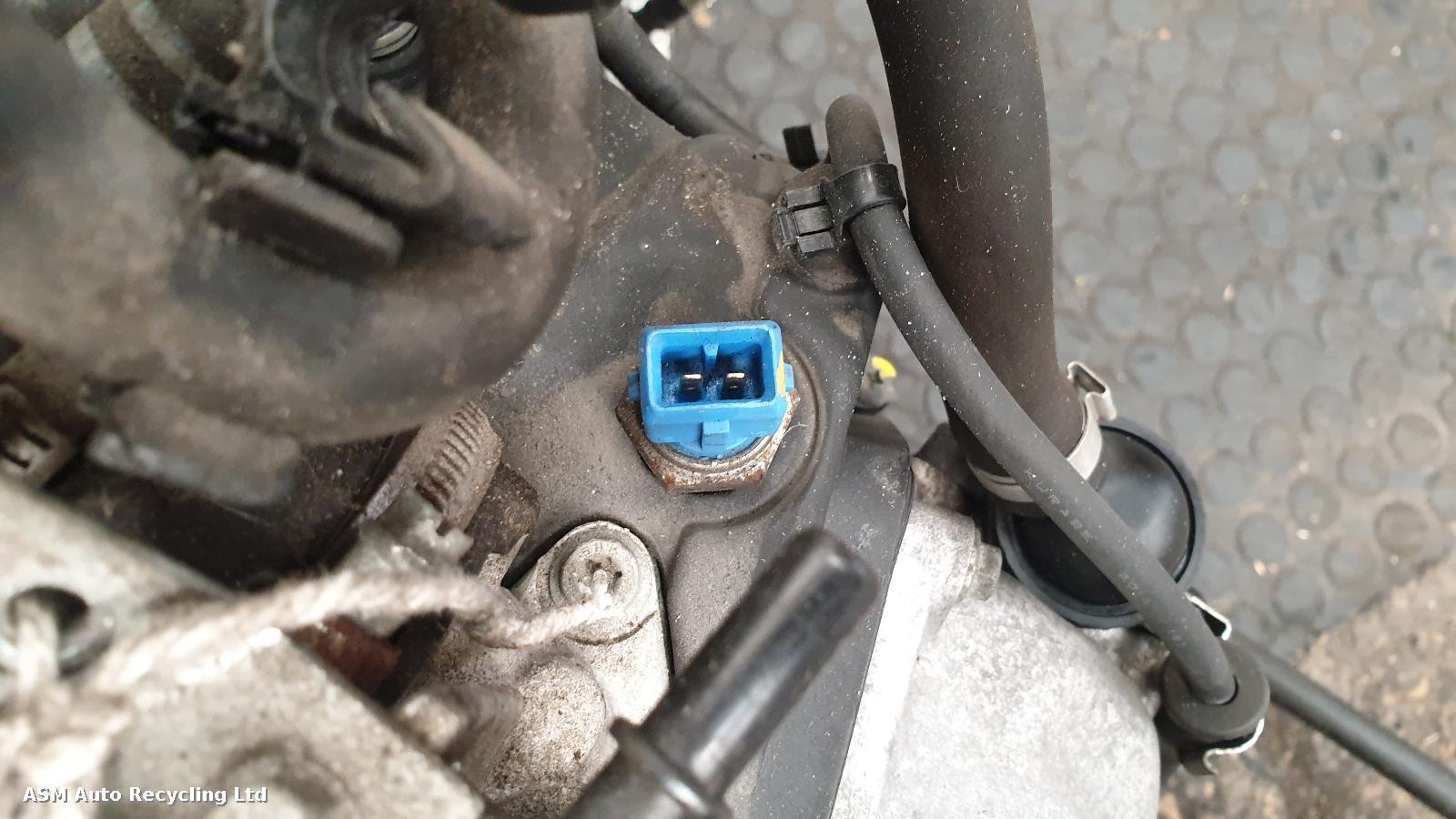 View Auto part Engine Vespa Primavera 2016
