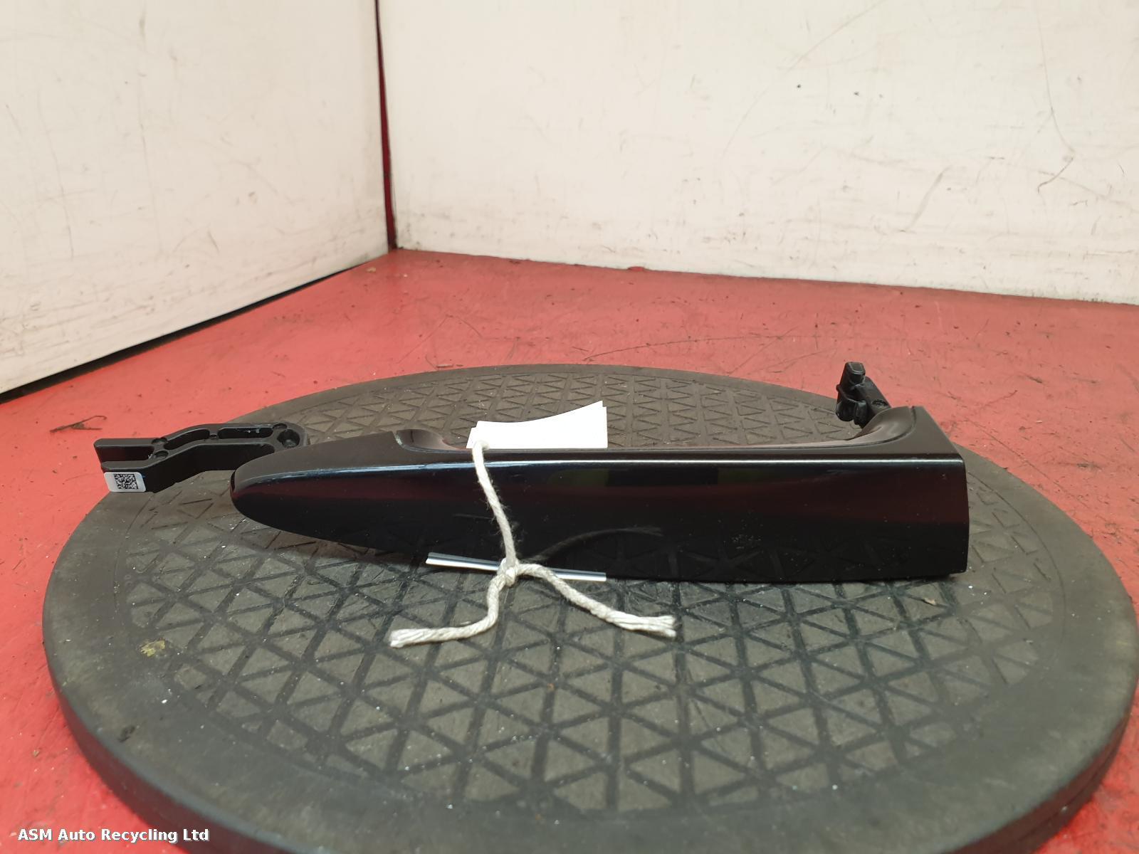 View Auto part Door Handle Bmw 3 Series 2017