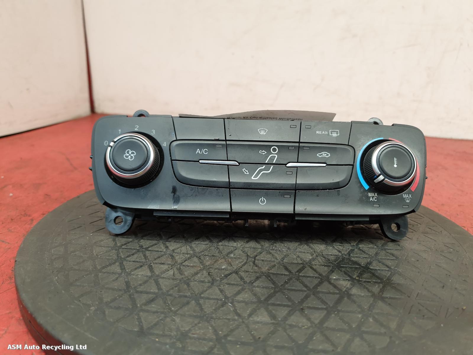 View Auto part Heater/AC Controller Ford Focus 2016