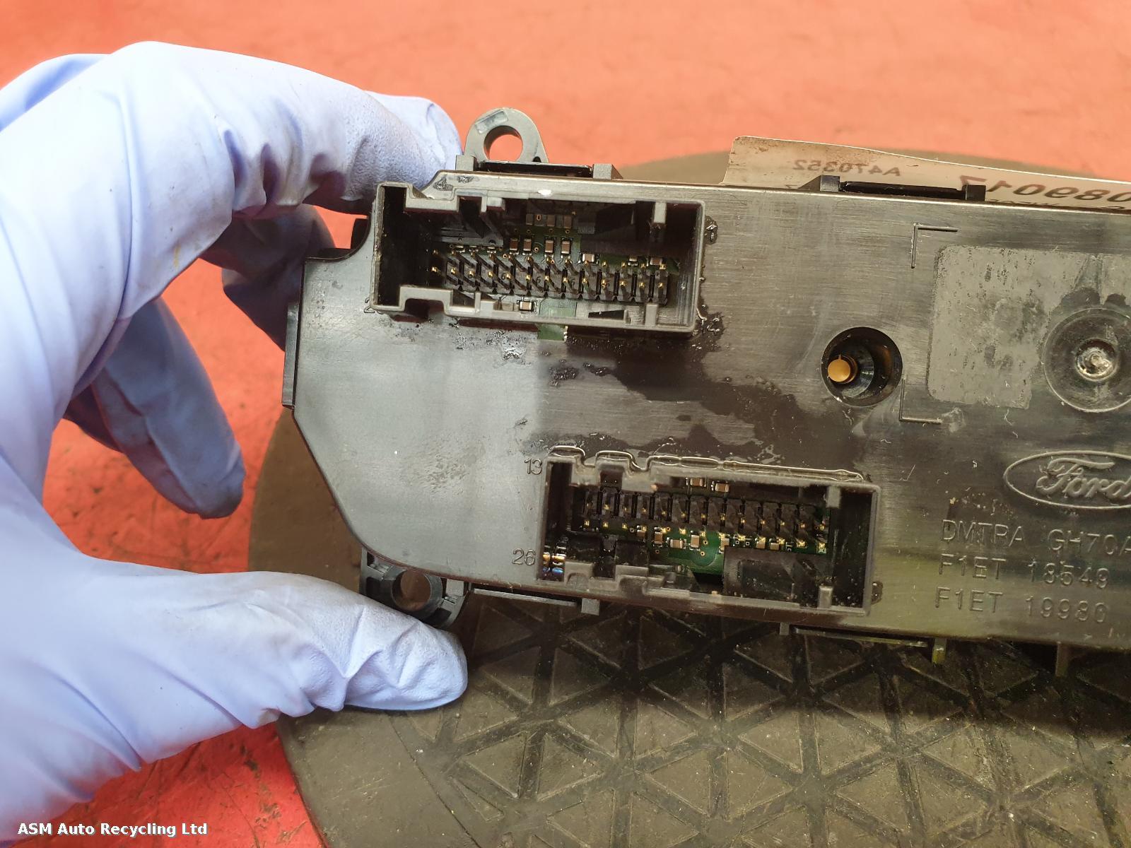 View Auto part Heater/AC Controller Ford Focus 2016