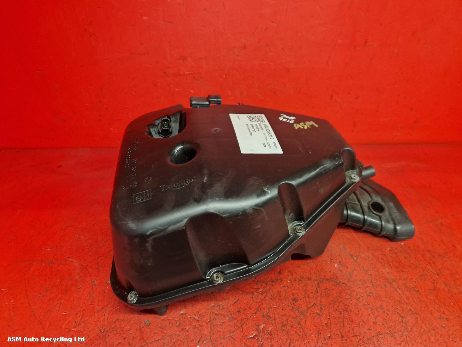 View Auto part Air Cleaner/Box Triumph Sprint St 2006