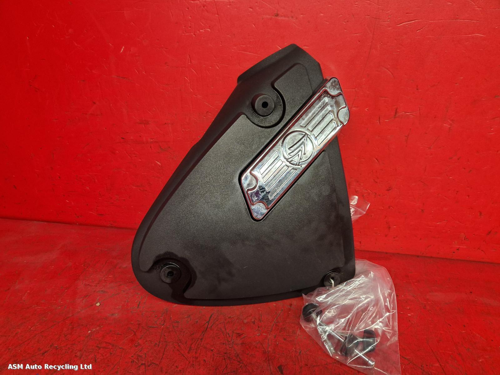 View Auto part Side Panel Right Keeway Superlight 125 2023