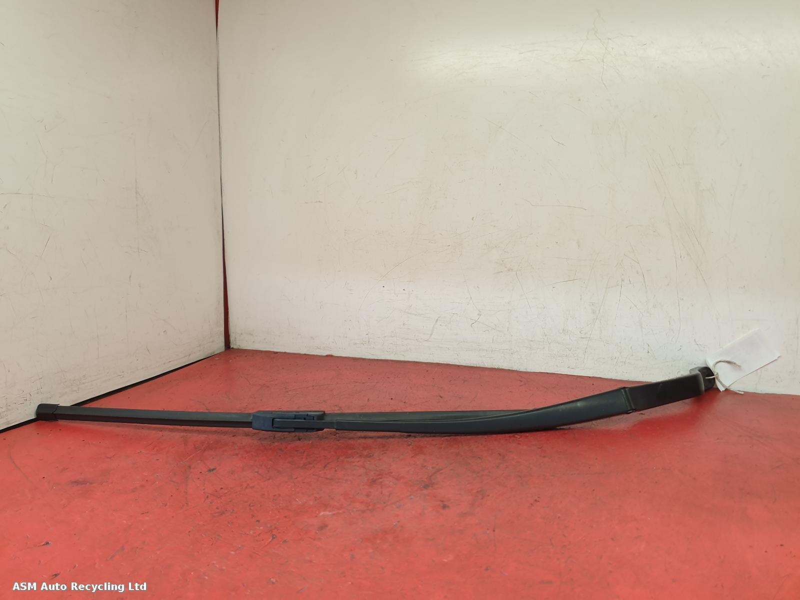 View Auto part Wiper Arm Honda Crv 2010