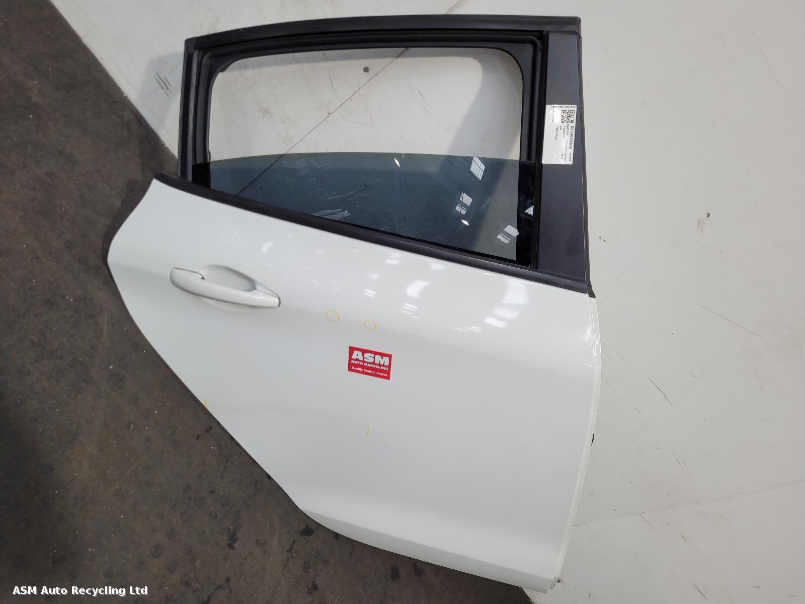 View Auto part R Rear Door Peugeot 208 2013