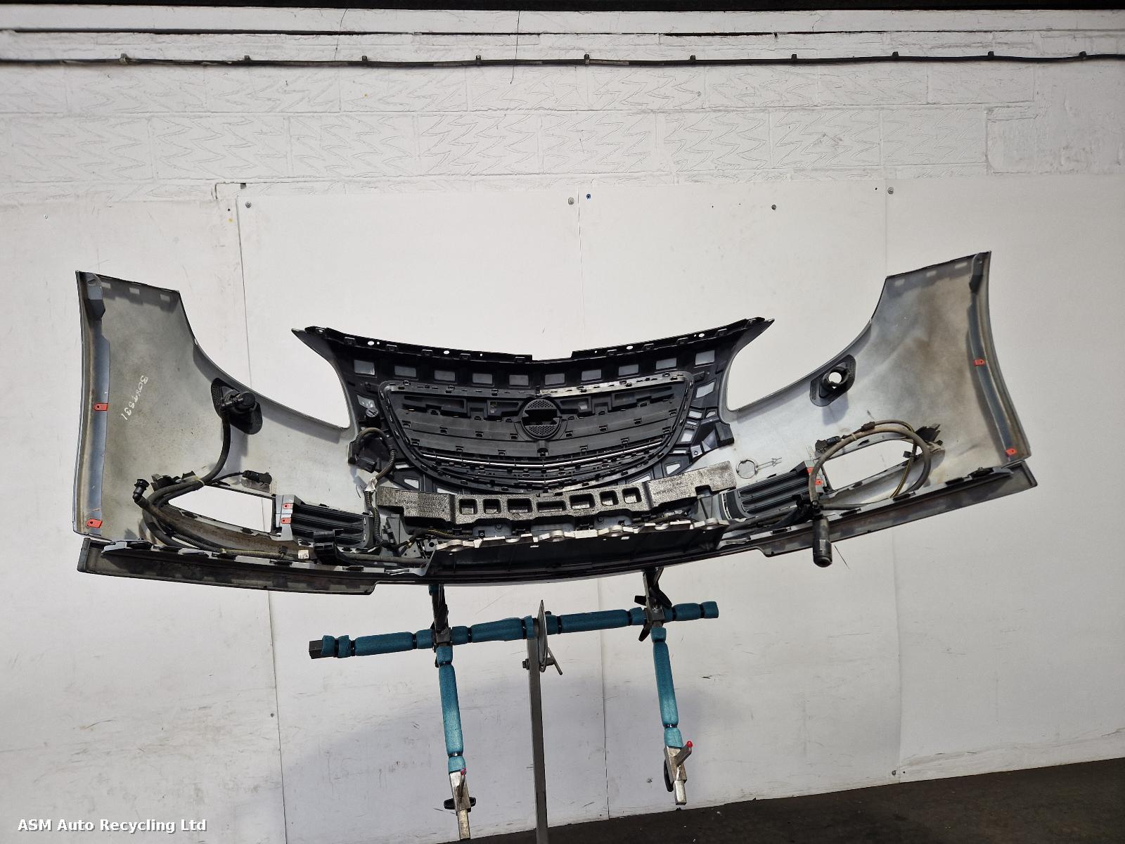 2011 Vauxhall Insignia Front Bumper View Auto part Front Bumper Vauxhall Insignia 2011