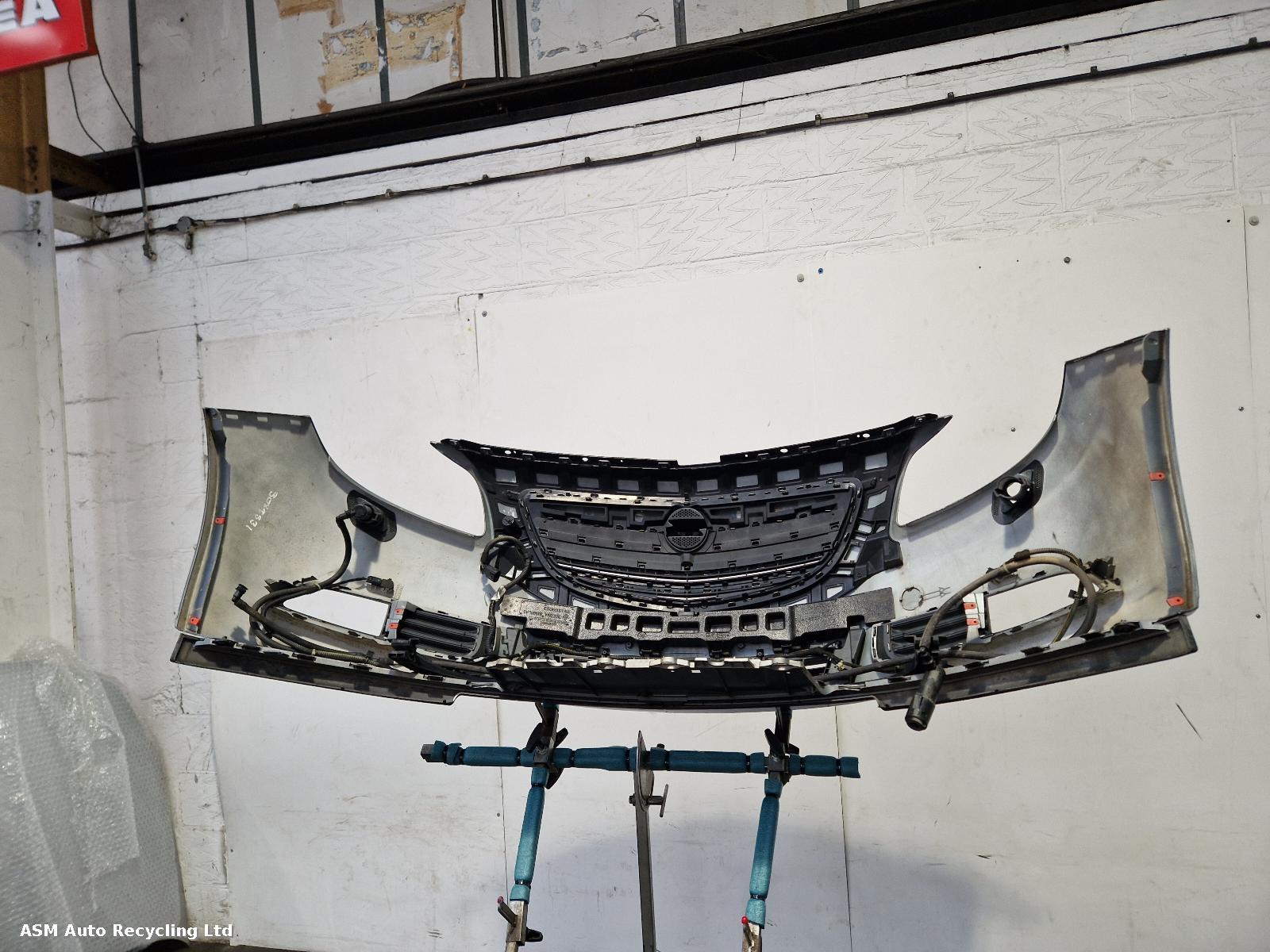2011 Vauxhall Insignia Front Bumper View Auto part Front Bumper Vauxhall Insignia 2011