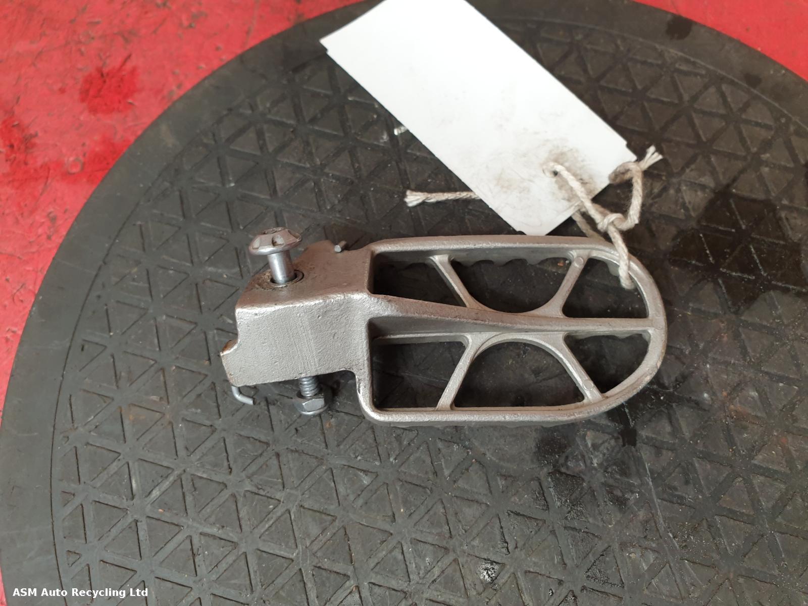 View Auto part Footpeg Herald Brat 125 2023