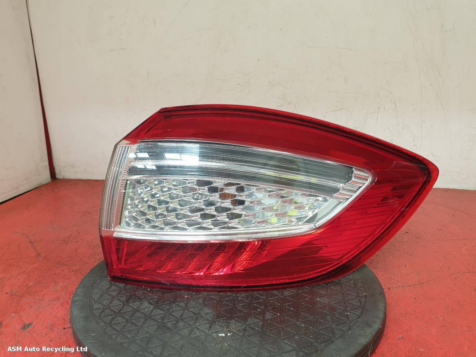 View Auto part R Taillight Ford Mondeo 2012