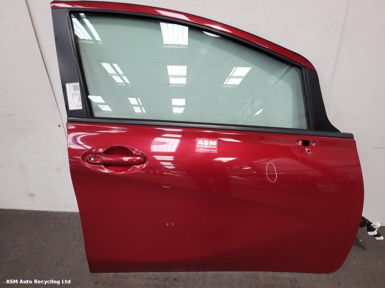 View Auto part R Front Door Nissan Note 2016