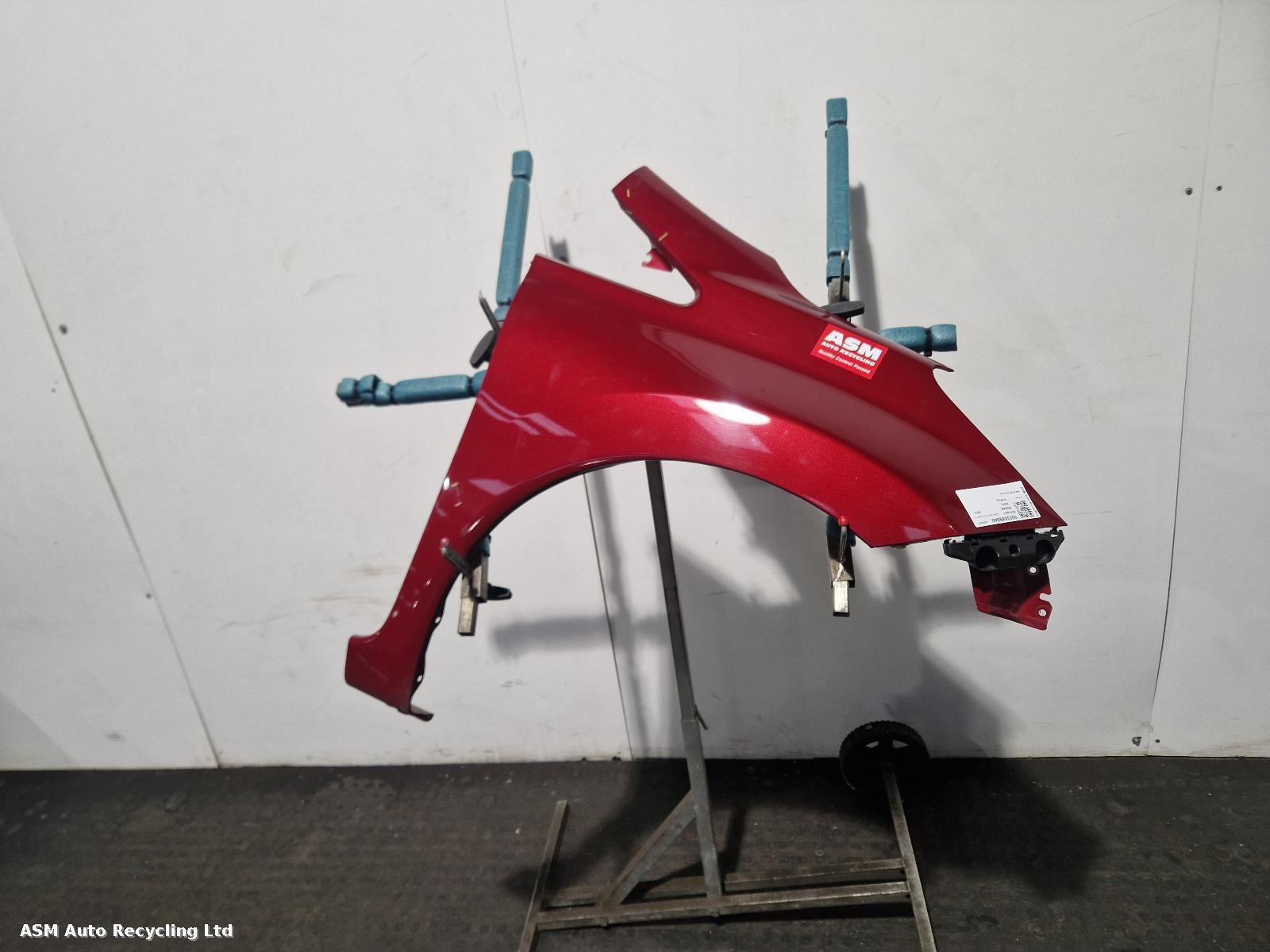 View Auto part R Wing Nissan Note 2016