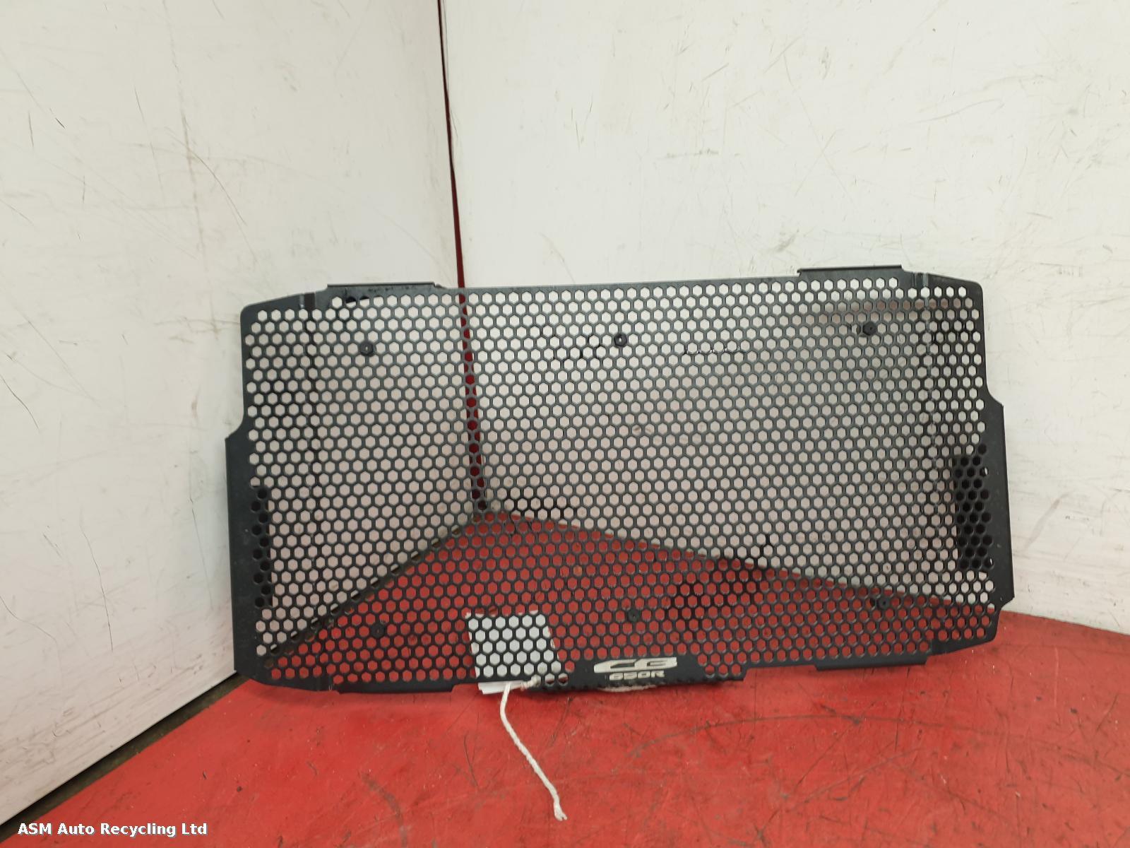 View Auto part Grille Honda Cb650r 2023