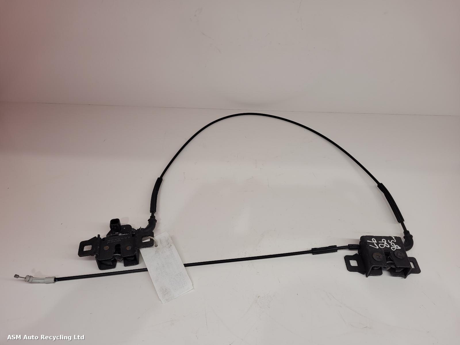 View Auto part Bonnet Latch Land Rover Range Rover Sport 2022