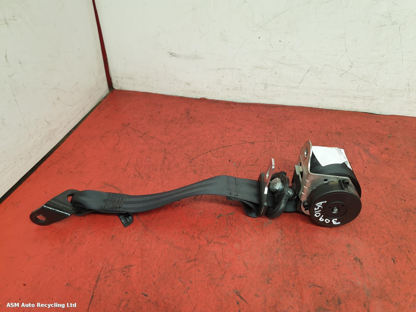 View Auto part Seat Belt Volkswagen Fox 2008