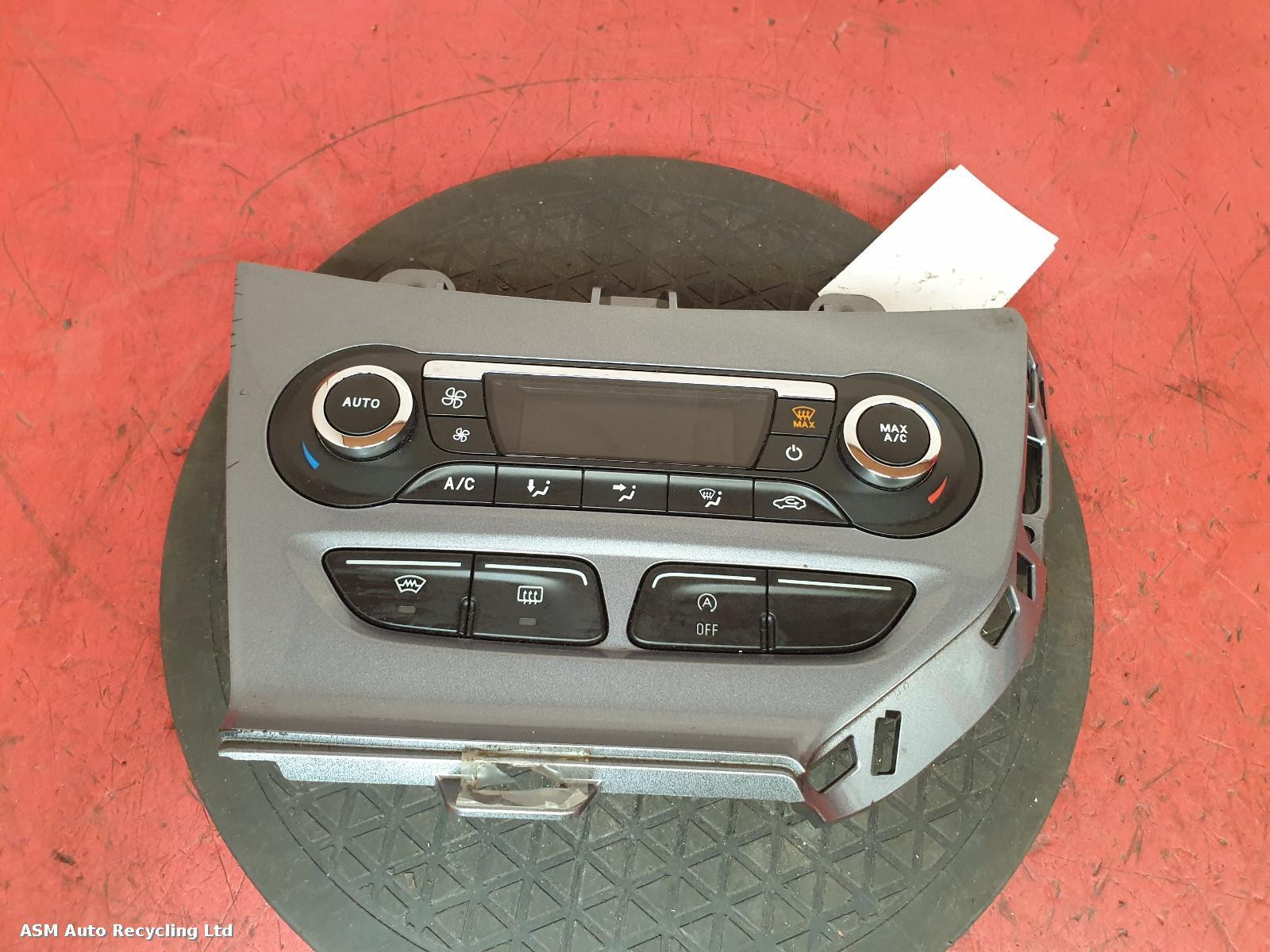 View Auto part Heater/AC Controller Ford Focus 2011