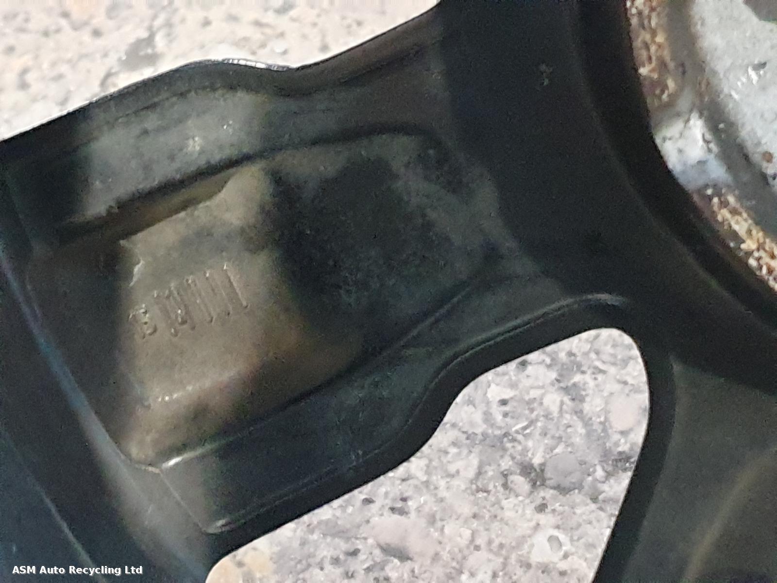 View Auto part Wheel Citroen C4 Cactus 2015