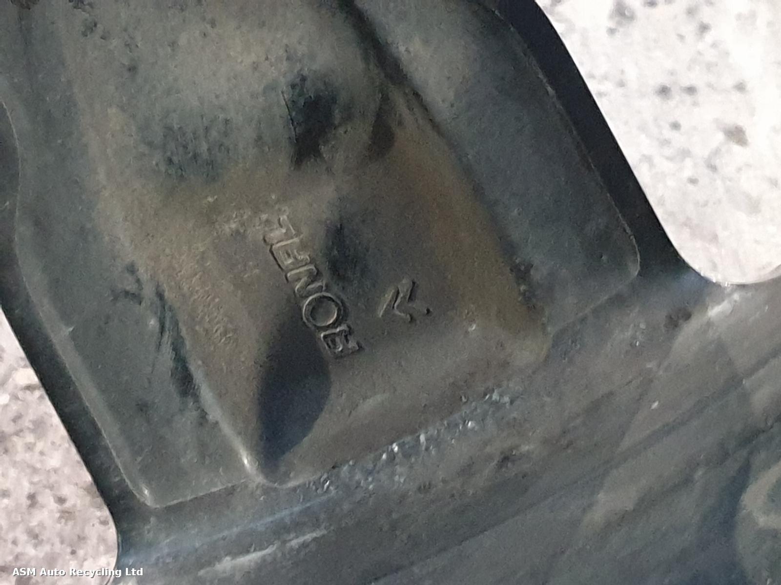 View Auto part Wheel Citroen C4 Cactus 2015