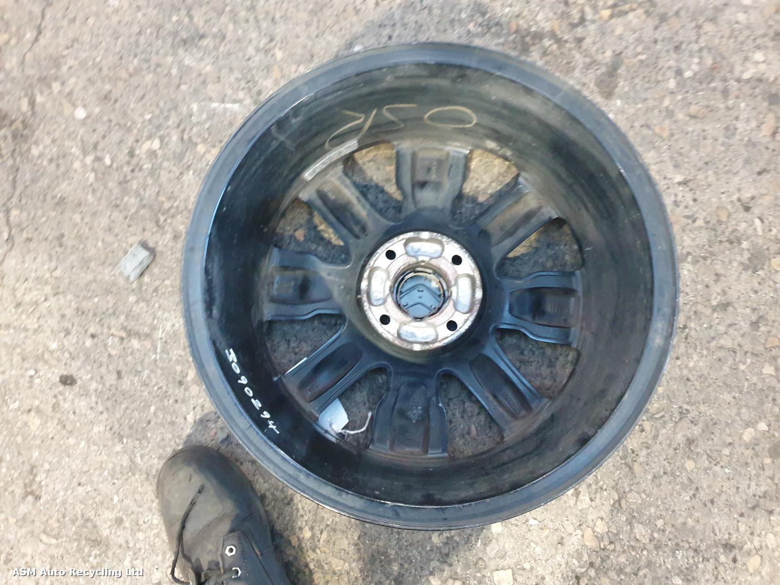 View Auto part Wheel Citroen C4 Cactus 2015